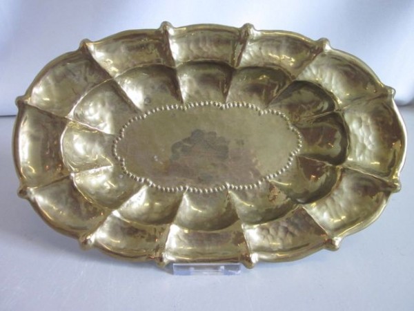 Hand-hammered Art Deco brass bowl - marked HK